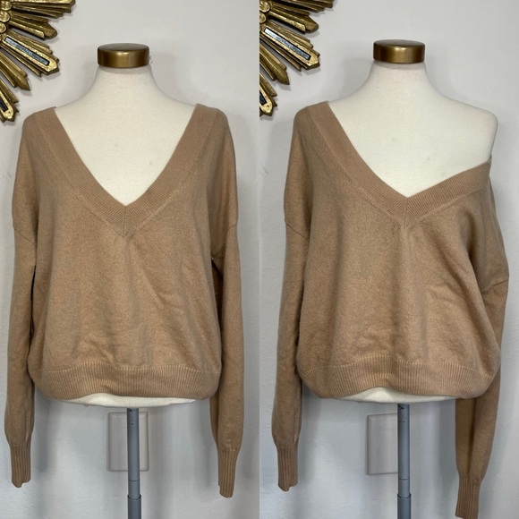 Serra Wool Cashmere V Neck Sweater - Picture 2 of 15